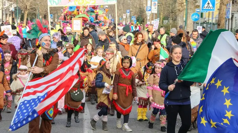 Sfilata dei carri carnevaleschi a Marghera