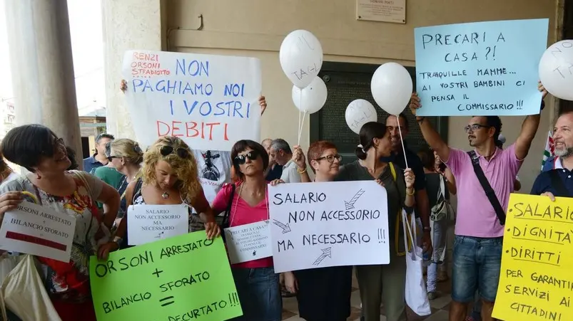 Interpress/M.Tagliapietra Venezia 08.08.2014.- Protesta e conferenza stampa dipendenti comunali. Cà Farsetti.