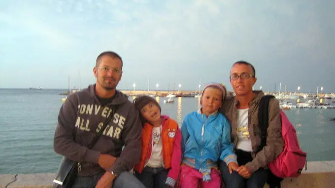 PASSERINI TREVISO FAMIGLIA DURANTE DISPERSA CADUTA AEREO CARACAS AGENZIAI FOTOGRAFICA FOTO FILM