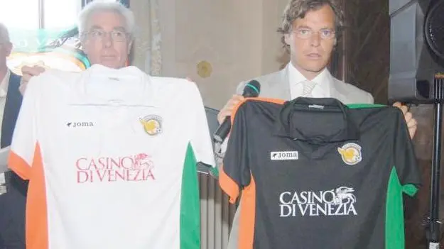 Marinese presenta la nuova maglia sponsorizzata dal Casinò Venezia