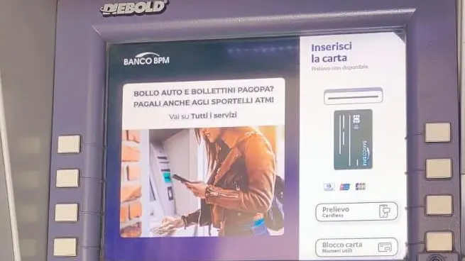 Il bancomat scassinato