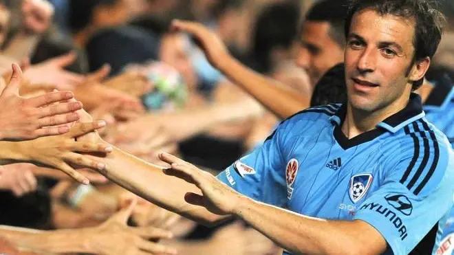 (FILE) Sydney FC's Alessandro Del Piero celebrates with the Sydney FC fans after their round 13 A-League win against the Central Coast Mariners at Allianz Stadium in Sydney, Australia, 27 December 2012. .ANSA/DEAN LEWINS