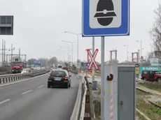 Foto Agenzia Candussi/ Chiarin/ Mestre, viale della libertà/ Cartelli che segnalano la presenza degli autovelox