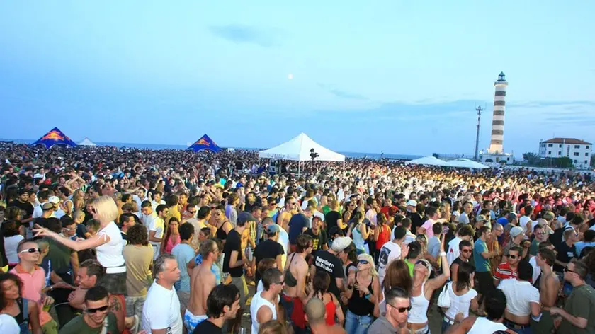 FG JESOLO FARO CONCERTO TERRAZZA MARE