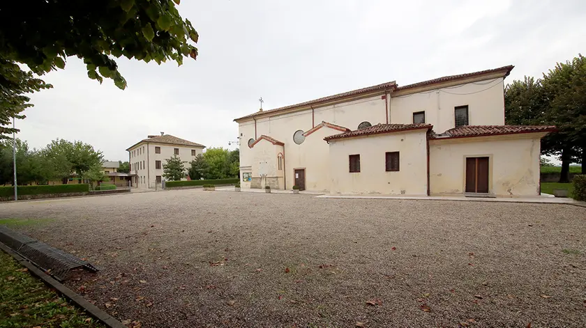 La chiesa e la canonica di Sarano di Santa Lucia di Piave