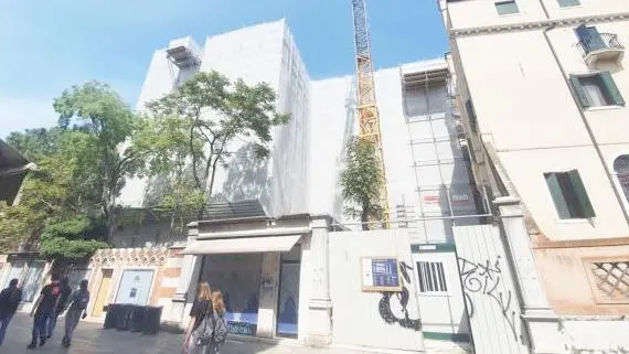 Il cantiere aperto a Palazzo Donà Giovannelli, a Cannaregio