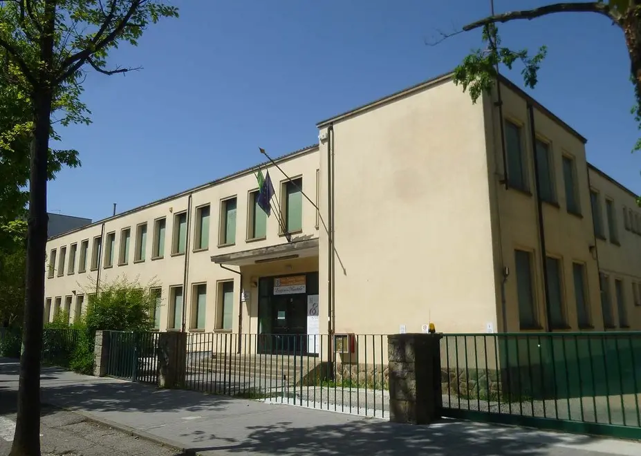 COLUCCI - DINO TOMMASELLA - S. DONA' DI P. - LICEO CLASSICO "MONTALE"
