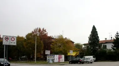 Un tratto di via Pasini vicino a dove è stata trovata la giovane prostituta