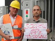 Sciopero della fame di alcuni lavoratori della Montefibre - nella foto Salvatore Esposito e Claudio Callegaro