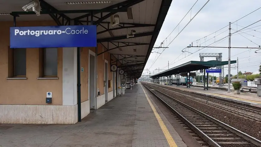 DE POLO - DINO TOMMASELLA - PORTOGRUARO - STAZIONE FFSS