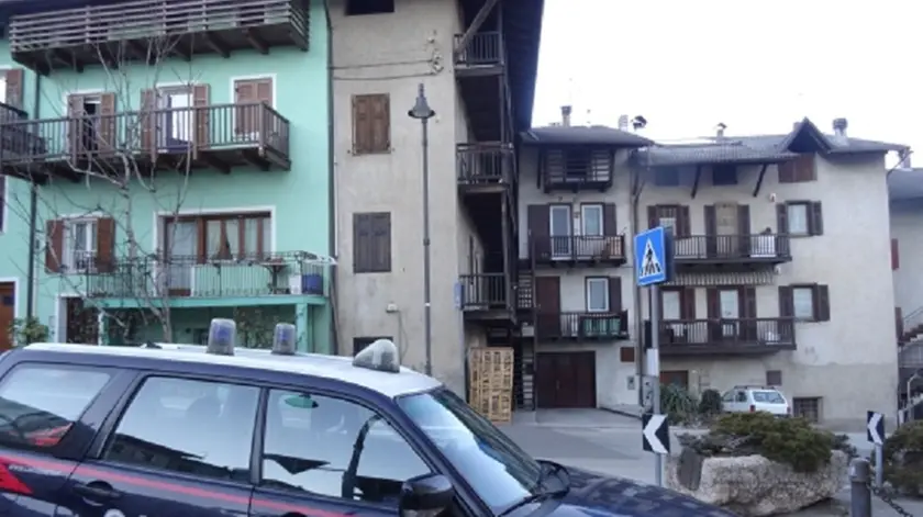 La casa dove abitava Dario Celio e da cui stava per essere sfrattato a 10 mesi dalla morte