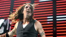 I fan all’ultimo Jammin’ Sotto Anthony Kiedis dei Red Hot Chili Peppers
