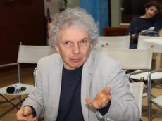 Presentazione del 1° libretto "Focus Rifiuti" dell'Osservatorio Ambiente Legalità Venezia con l'ass. Bettin