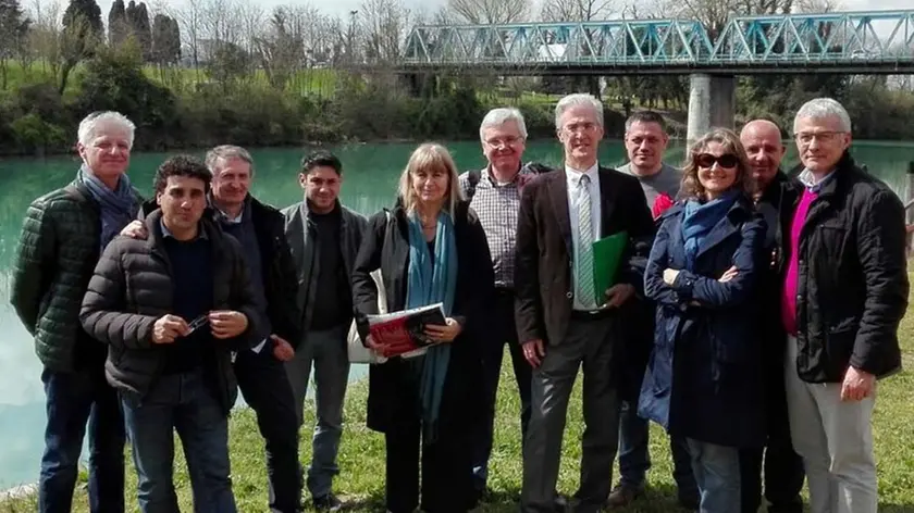 COLUCCI - DINO TOMMASELLA - SAN DONA' DI PIAVE - SOPRALLUOGO DEL GENIO PONTIERI E RAI PER LA DEPOSIZIONE DEL PONTE SUL PIAVE