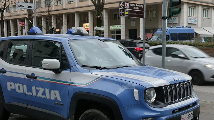 La polizia intervenuta a Mira