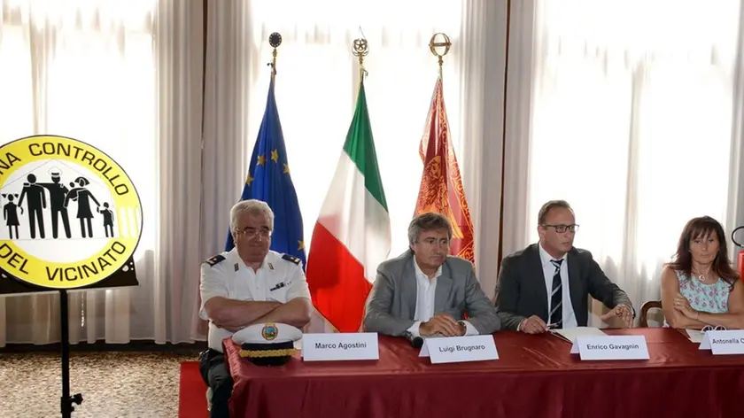 Interpress/M.Tagliapietra Venezia 02.08.2016.- Conferenza stampa "Zona controllo del vicinato". Cà Farsetti. Da sx Marco Agostini, Luigi Brugnaro, Enrico Gavagnin, Antonella Chiavallin.