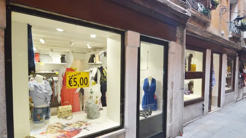 Interpress/Gf.Tagliapietra. 28.06.2017.- Calle dei Fuseri ex latterie Zorzi