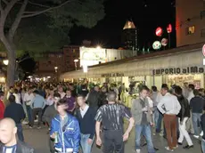 MORSEGO JESOLO PIAZZA MAZZINI DI NOTTE