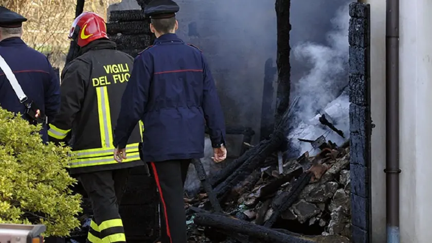 Filippi Vallà incendio in via XXVII Aprile al civico 37