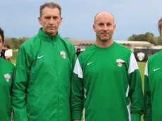 Primo allenamento del Venezia Calcio con l'allenatore Serena al campo del Taliercio - nella foto lo Staff con l'allenatore