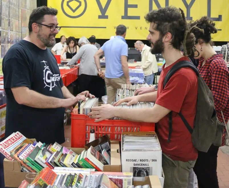 Foto Agenzia Candussi/ Scattolin/ Marghera, centro Rivolta/ "Venyl" fiera del disco