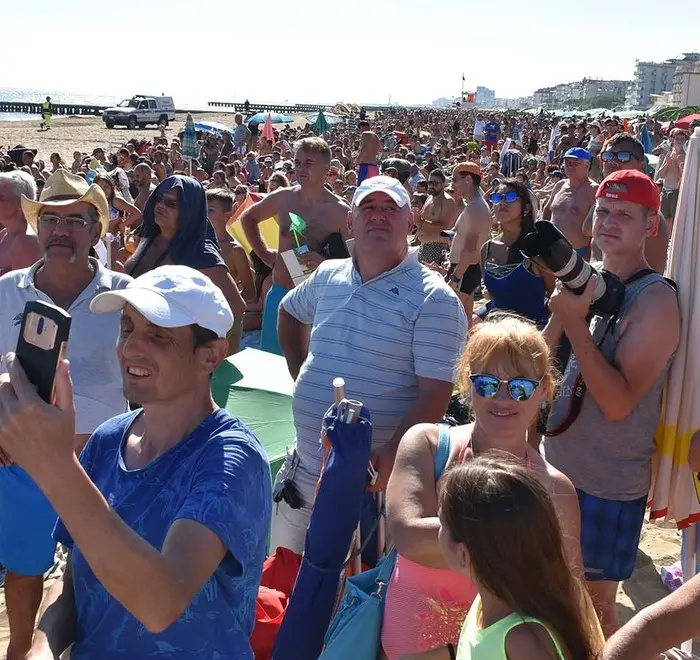 COLUCCI - DINO TOMMASELLA - JESOLO - AIRSHOW 2018 - PUBBLICO SULLE TRIBUNE