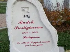 VATRELLA - DINO TOMMASELLA - CEGGIA - MONUMENTO VANDALIZZATO