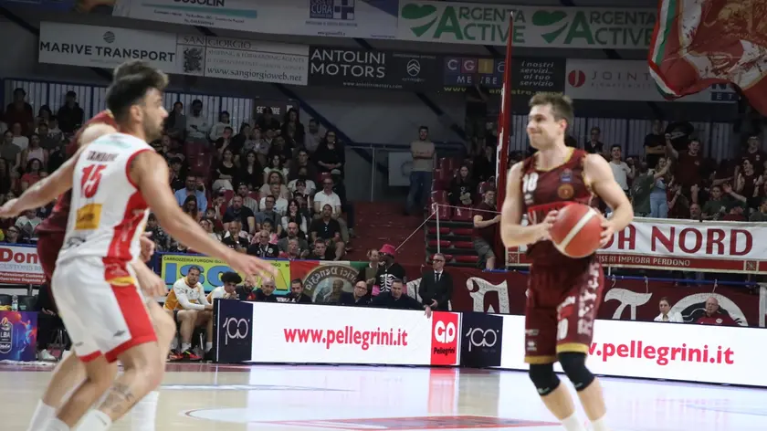 Basket, Reyer Venezia Pesaro (foto Pòrcile)