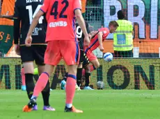 Pasalic resiste in area e segna la prima rete dell'Atalanta (Foto Interpress)