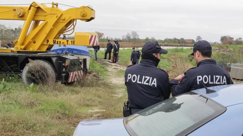 Ritrovamento di un cadavere in località Ca' Noghera in un terreno di proprietà di "Country House" sul fiume Dese