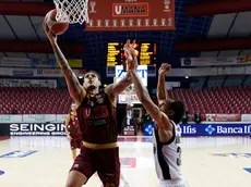 Isaac Fotu Umana Reyer Venezia vs Segafredo Virtus Bologna Lega Basket Serie A 2020/2021 Venezia, 01/11/2020 Foto A. Gilardi/Ag. Ciamillo Castoria