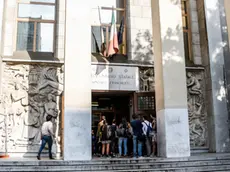 INGRESSO STUDENTI PER LA SECONDA PROVA DI MATURITA'. NELLA FOTO GLI STUDENTI DEL LICEO FRANCHETTI.