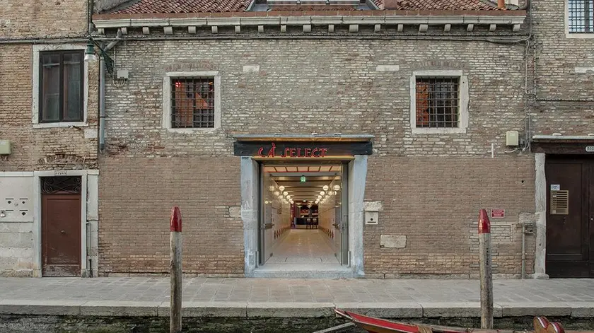 La nuova sede della Select, nello stesso laboratorio di Cannaregio dei fratelli Pilla inventori dell'aperitivo