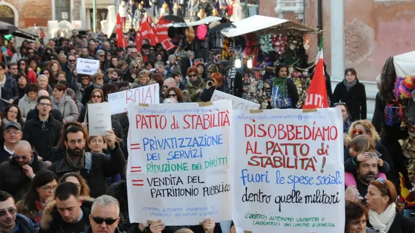 Interpress/Mazzega Pellicani Venezia, 24.02.2014.- Corteo lavoratori comunali a San Felice