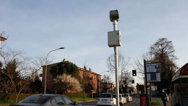 Nuovo Velocar installato all'incrocio tra via Terraglio e Via Borgo Pezzana, Mestre.