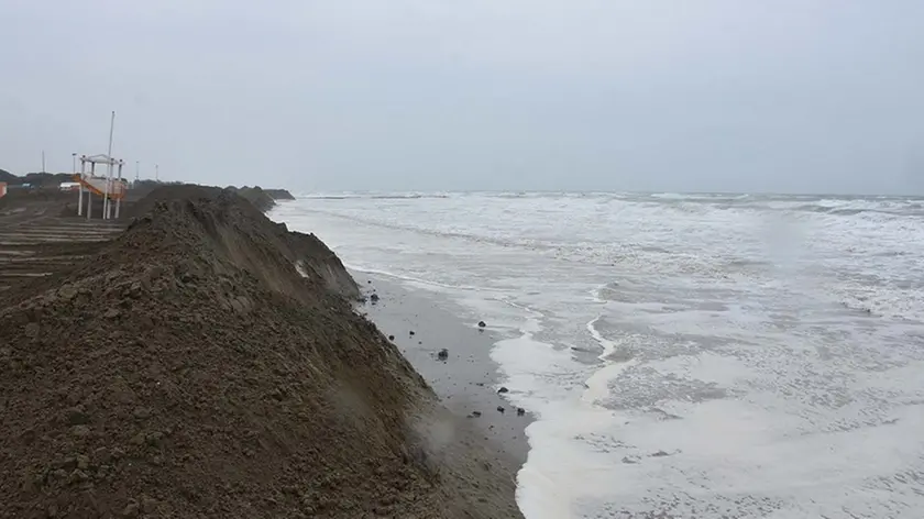 COLUCCI - DINO TOMMASELLA - JESOLO - MAREGGIATA IN ZONA PINETA