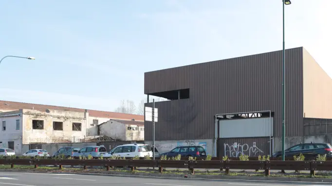 VENEZIA - Le ex industrie ottiche Galileo e le ex acciaierie in un progetto di recupero che prende forma - Nella foto l'esterno delle ex acciaierie