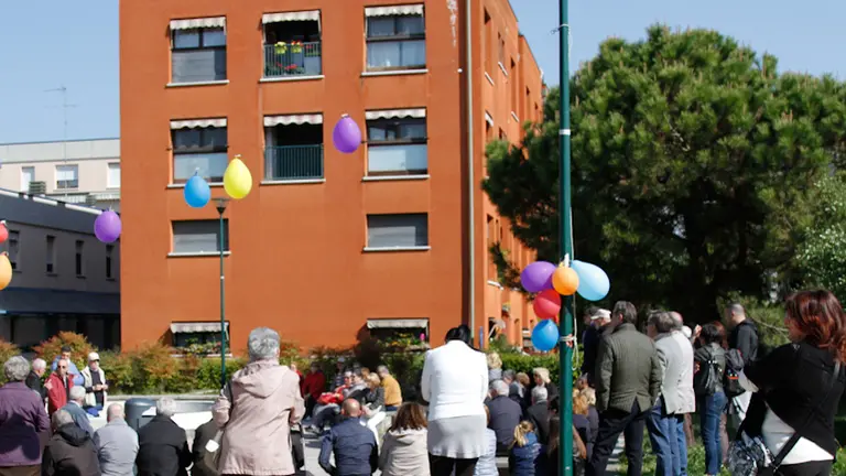 Agenzia Candussi, giornalista Bianchi. Assemblea di vicinato in quartiere Pertini Mestre