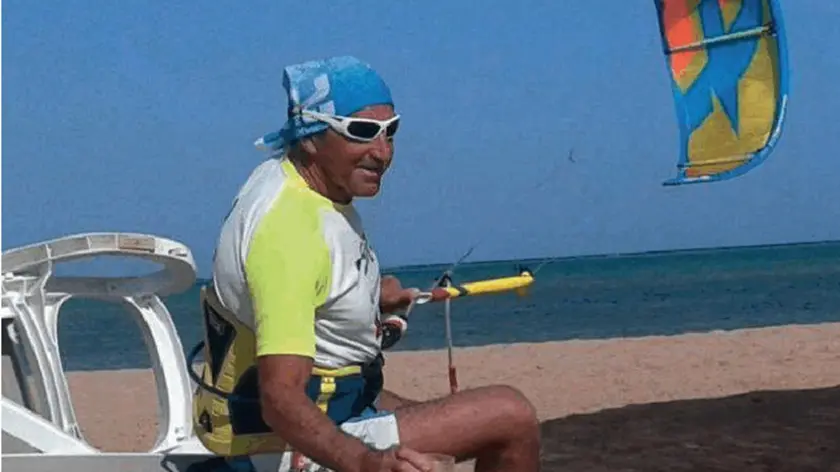 Renato Doro e il suo kitesurf