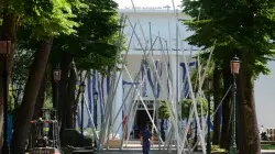 Il Padiglione Italia in fondo ai Giardini