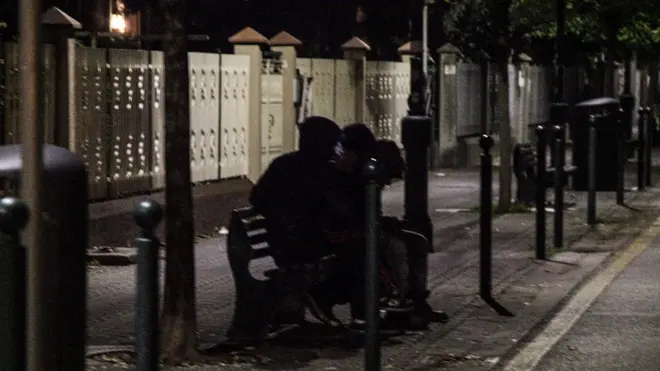 Giro di perlustrazione notturna nei posti più degradati tra Mestre e Marghera organizzata dal comitato 'Tolleranza Zero' nella foto drogati in via Dante