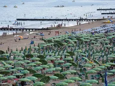 DE POLO - DINO TOMMASELLA- JESOLO LIDO - VEDUTE DELLA GENTE IN SPIAGGIA DA TERRA E DALL'ALTO