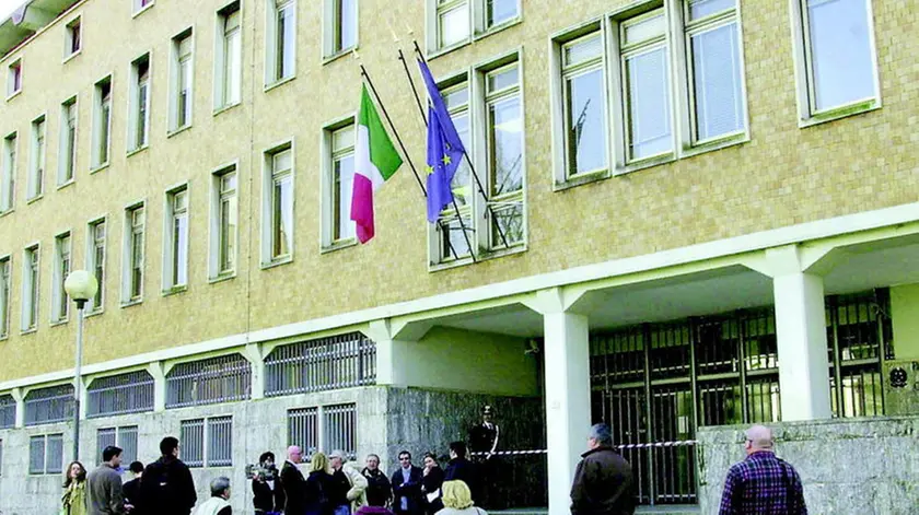 FOTO GAVAGNIN BOMBA AL PALAZZO DI GIUSTIZIA DI PORDENONE