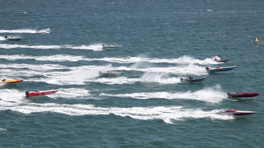 Una delle gare del campionato mondiale e italiano di offshore Endurance a Jesolo
