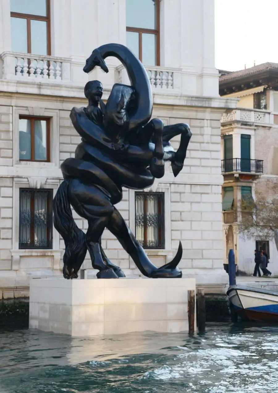 L'opera di Damien Hirst a Palazzo Grassi