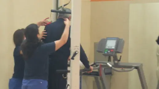ZUAN GLAUCO - PIEVE DI SOLIGO: Foto del Gait Trainer, strumento donato dalla Cassa Edile e dall'ANCE di Treviso al presidio riabilitativo