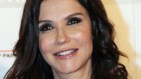 L'attrice Ilaria Occhini, con Alessandra Martinez, riceve il Nastro speciale alla carriera, durante la serata dell'annuncio delle cinquine dei Nastri d'Argento 2010, oggi a Villa Medici a Roma. La consegna dei Nastri ai vincitori avra' luogo a Taormina il 19 giugno prossimo. CLAUDIO ONORATI / on-PAL