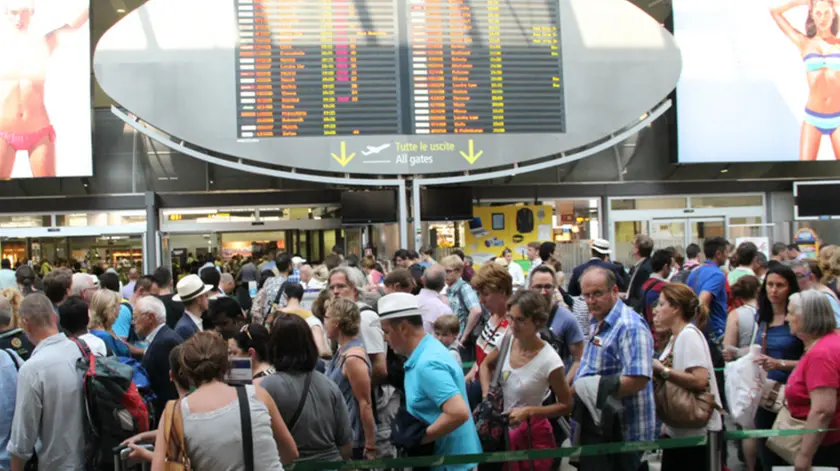 Allarme bomba all'aeroporto Marco Polo di Venezia