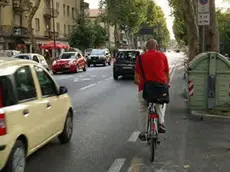 Piste ciclabili a rischio rispettivamente in via Miranese viale Garibaldi, via Torino e via Terraglio all’altezza di via Borgo Pezzana