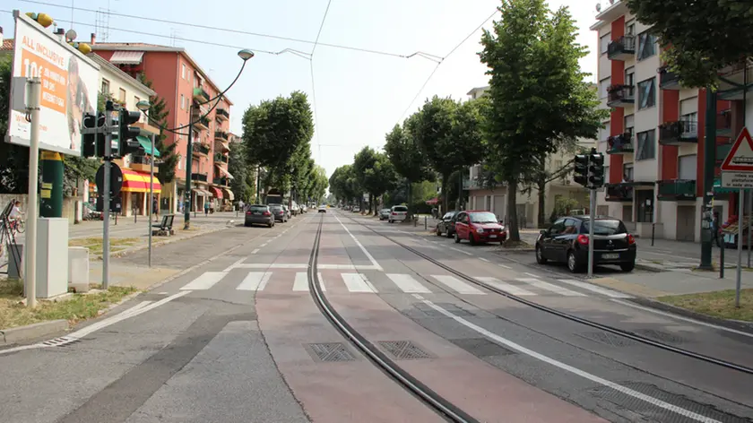 Ennesimo furto di rame in via della rinascita a Marghera dove passa il tram